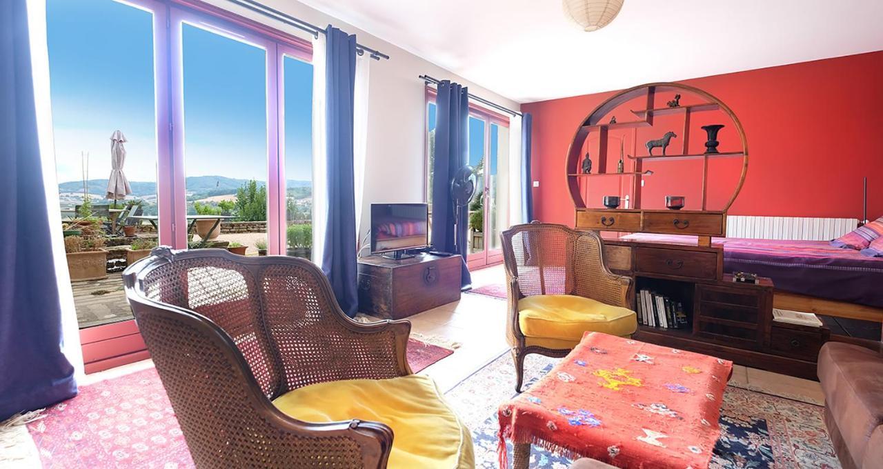 Les Trois Monts Apartment Mazille